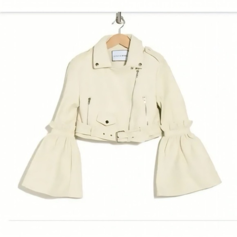 FAUX LEATHER BELL SLEEVE CROP MOTO JACKET IN BEIGE
Size M